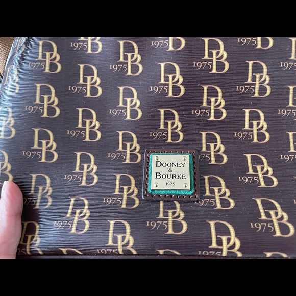 DOONEY & BOURKE CROSSBODY BAG - Picture 3 of 5